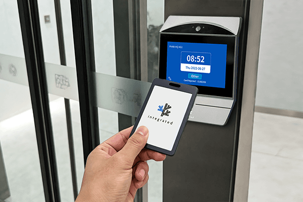 如何轻松选对企业考勤机